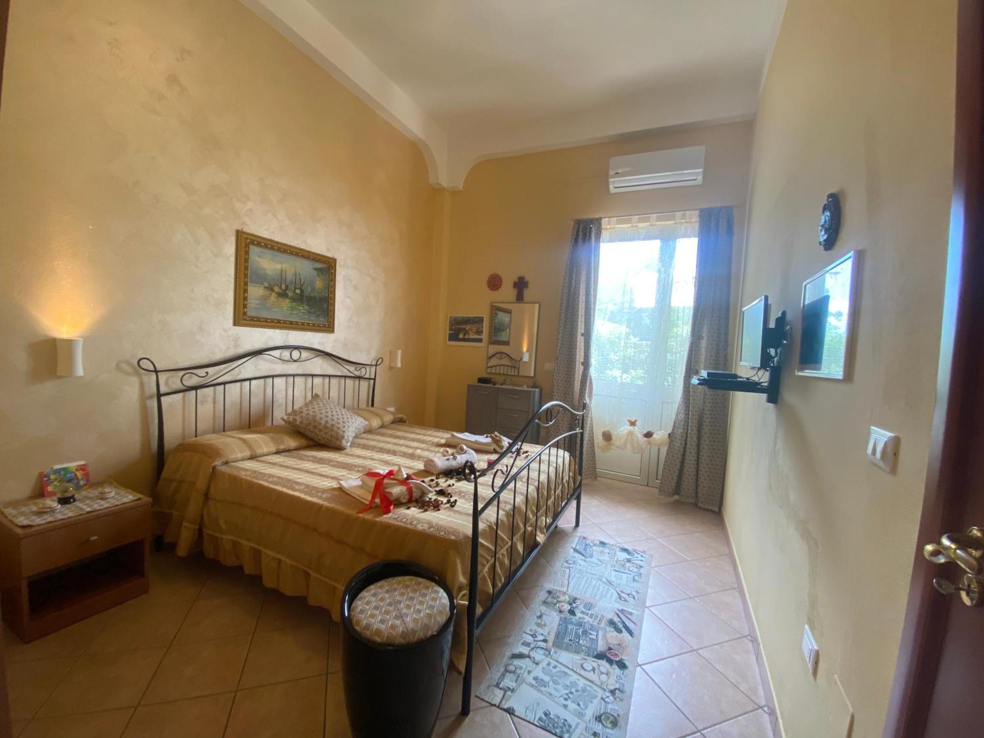 Casetta Pinetamare Tropea Exteriör bild